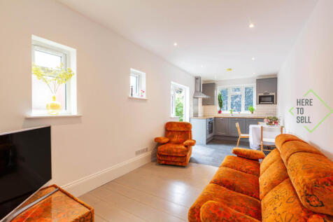 47b Parkland Road, N22 6SU-2