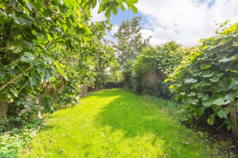 10 Hillside Avenue, N11 3DE-1