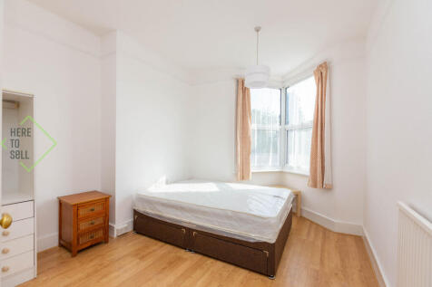 10 Hillside Avenue, N11 3DE-20