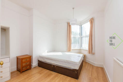 10 Hillside Avenue, N11 3DE-20