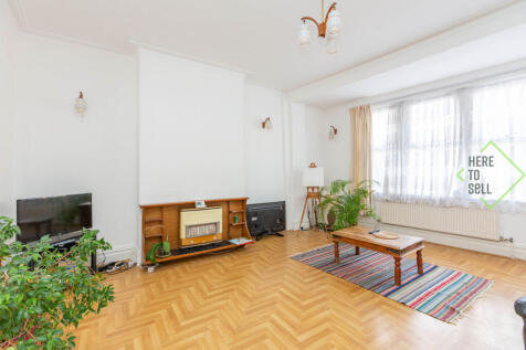 10 Hillside Avenue, N11 3DE-8