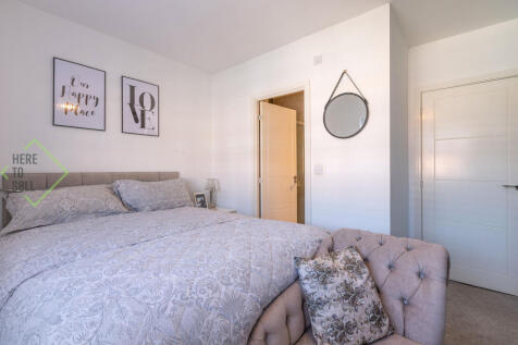 Bedroom 1 (3)