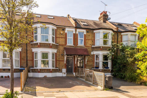 77 Warwick Road N11 2SP-40