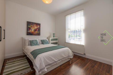 77 Warwick Road N11 2SP-14