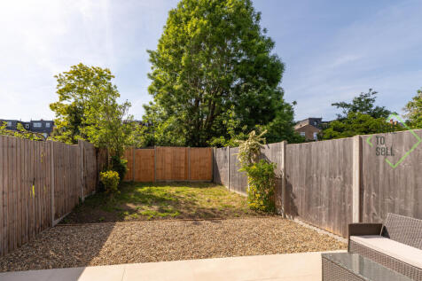 77 Warwick Road N11 2SP-23