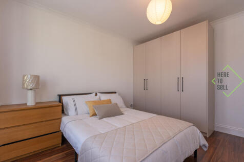 77 Warwick Road N11 2SP-11