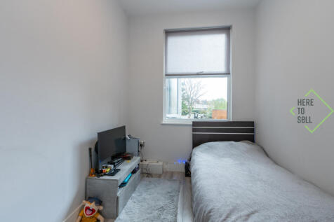 28 Sketty Road EN1 3SE-16