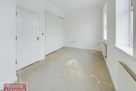 CAM01619G0-PR0080-STILL017.jpg