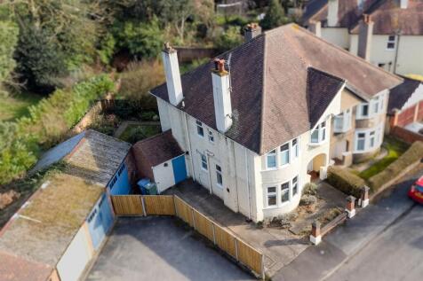 62 Lime Tree Avenue Retford Drone Front Left.jpg