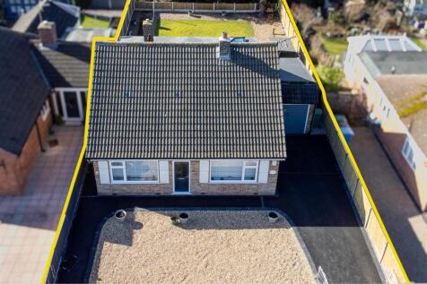 25 Cornwall Road Retford Drone Front.jpg