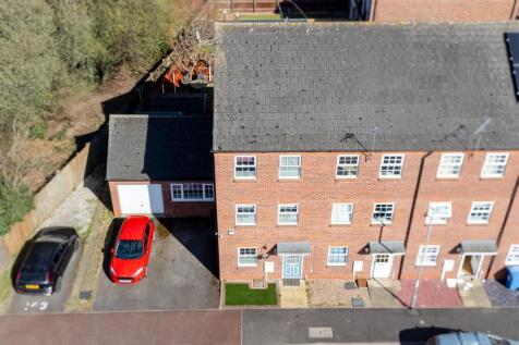 18 Mill Bridge Close Retford Drone Front.jpg