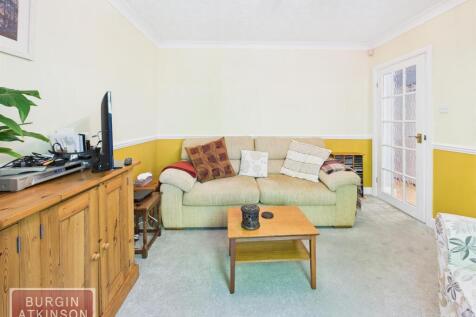 CAM01619G0-PR0120-STILL033.jpg