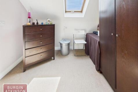 CAM01619G0-PR0136-STILL023.jpg