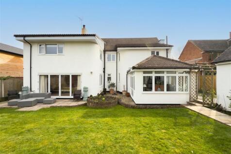 11 The Drive Rear Garden 39.jpg