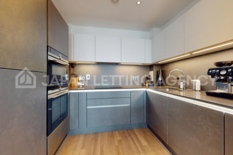 Kitchen1-1_Watermarked.png