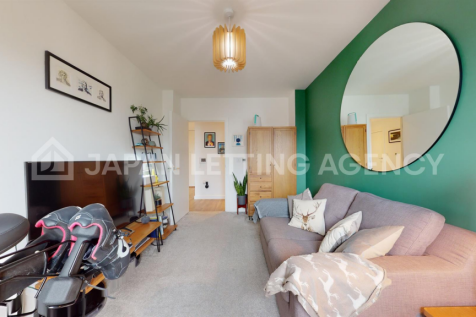 Bedroom2-3_Watermarked.png