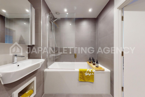 Bathroom1-2_Watermarked.png