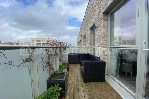 Balcony1-1_Watermarked.png
