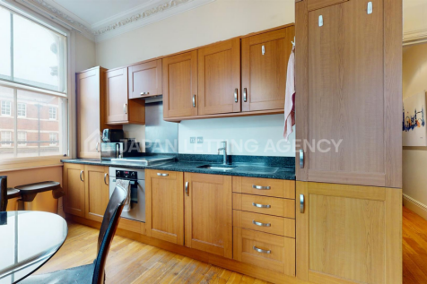 Kitchen1-1_Watermarked.png