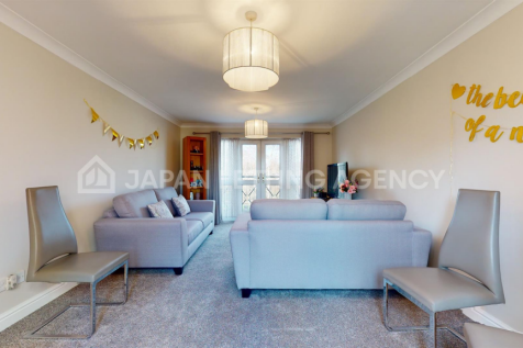 Living room 1-3_watermarkted.png