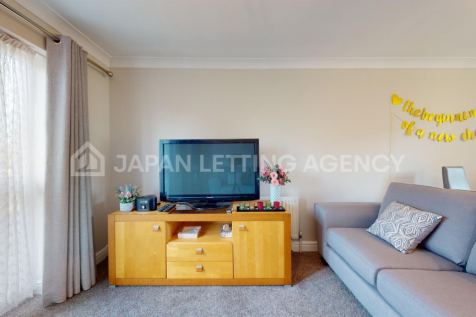 Living room 1-5_watermarkted.png