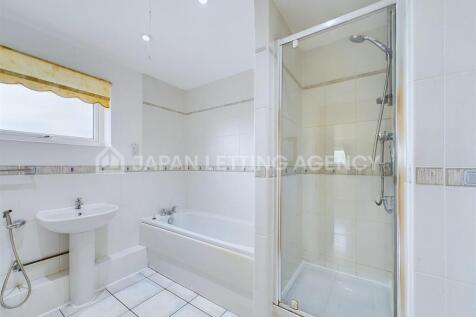 CAM02206G0-PR0105-STILL007.jpg