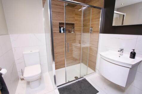 Shower Room 1
