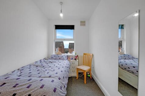 07-thumb7b0e82105-JJ-RXS-Collier Row Rd-31.jpg
