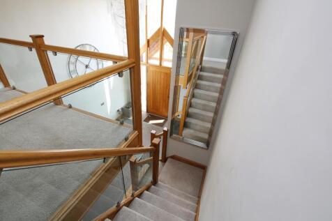 First Floor Galleried Landing