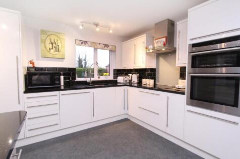 Fitted Kitchen