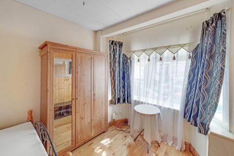 07-012bJUS05144-small.JPG
