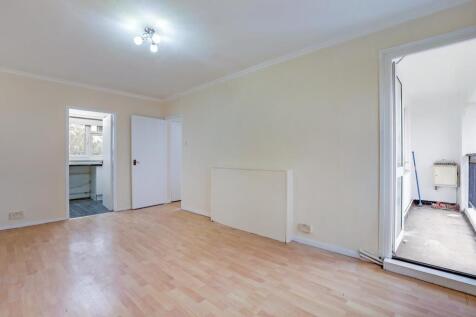 07-thumb5a6bJHRMCT - 261 Cortis Road - 19.jpg