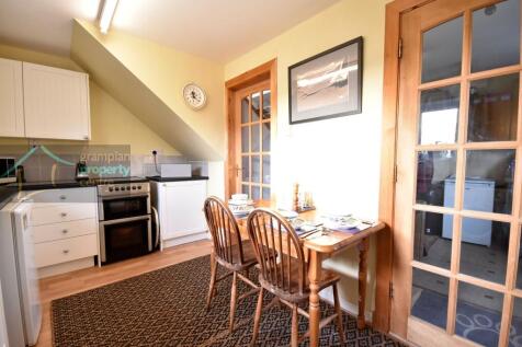 kitchen 2 .JPG