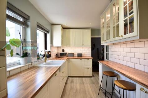 kitchen .JPG