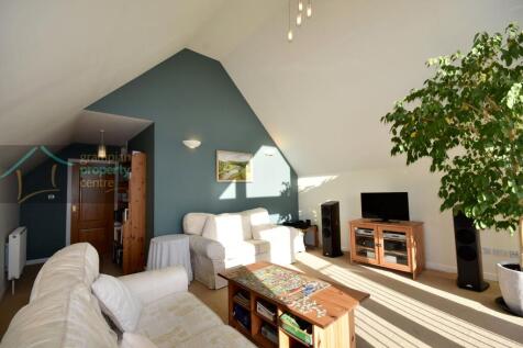 upstairs lounge 3.JPG