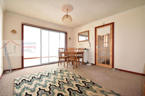 dining room .JPG