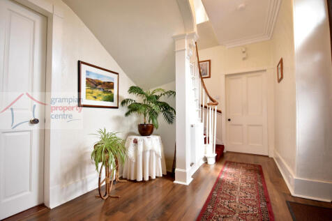 hallway 2 .JPG
