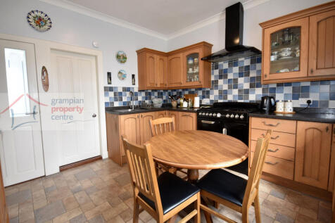 kitchen 2.JPG
