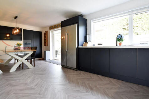 kitchen 3.JPG
