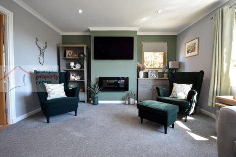 lounge 2 .JPG