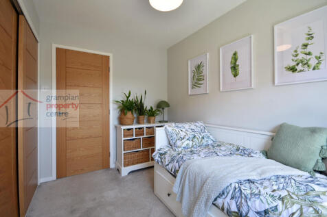 bed 4 444.JPG