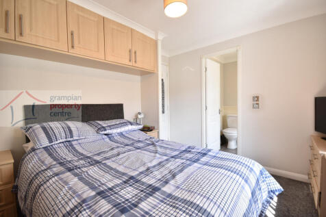 bed 1 3rd.JPG