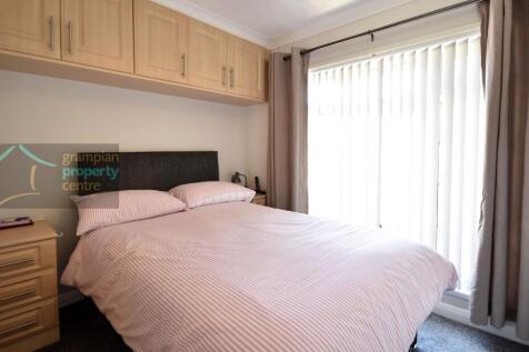 bed 2.JPG