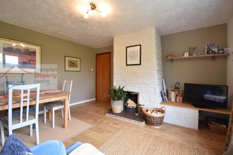 Sitting Room 2.JPG