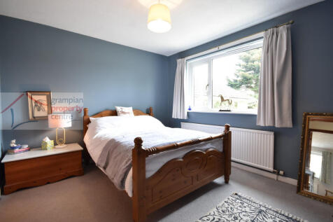 Bed 1.JPG