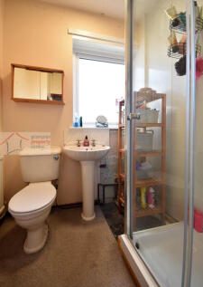 Shower Room .JPG