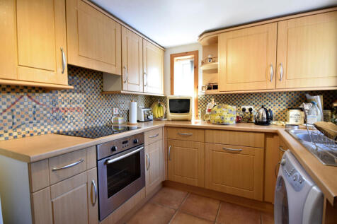 kitchen .JPG