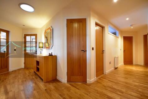hallway 2 .JPG