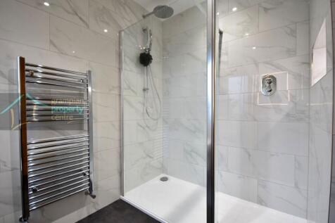 en-suite 2.JPG