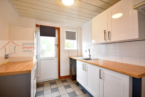 Kitchen .JPG